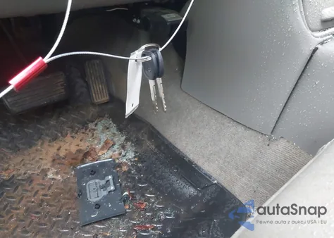 2001 Chevrolet Silverado 1500 Ls из США, поврежденный, VIN 1GCEK19T31Z103817